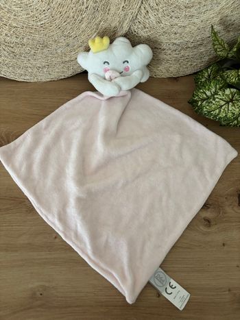 Doudou nuage blanc couronne mouchoir rose bébé douceur