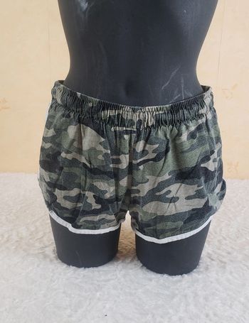Short Primark taille XS