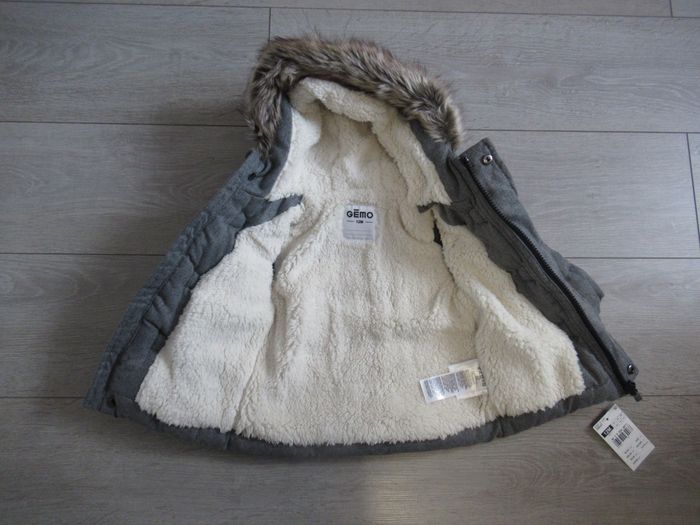 Manteau doudoune grise intérieur tout doux Taille 12 mois Gémo Neuf - photo numéro 3