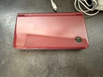 Nintendo dsi xl avec chargeur