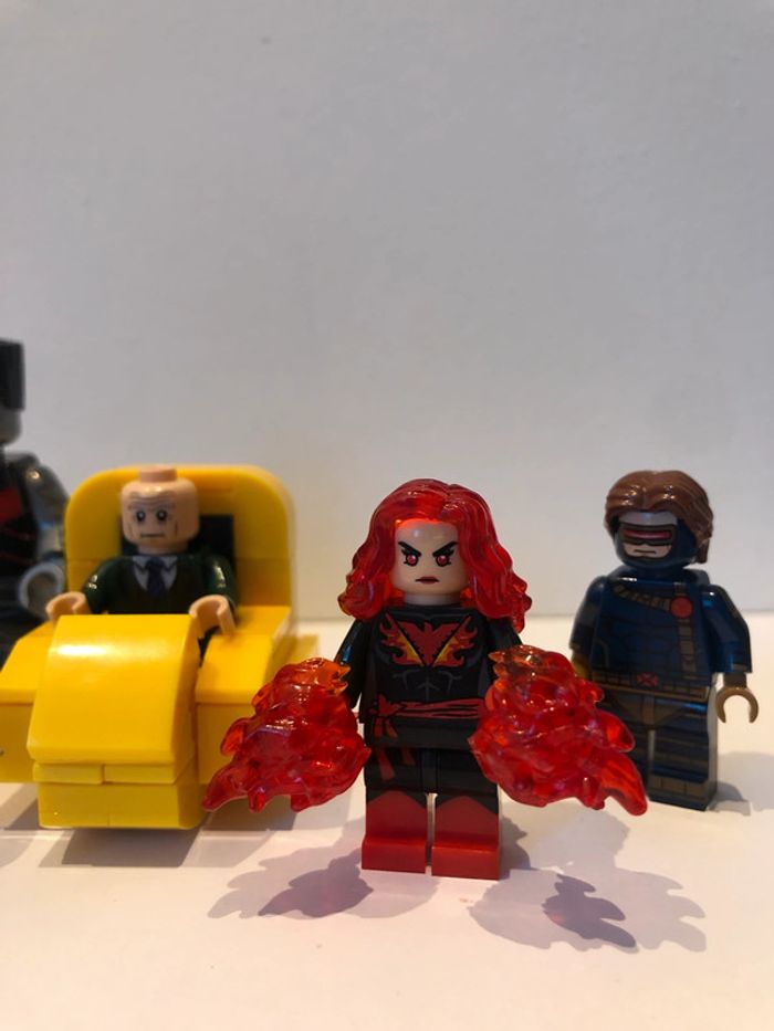 Figurine type lego les Xmen/Avengers. Marvel - photo numéro 2