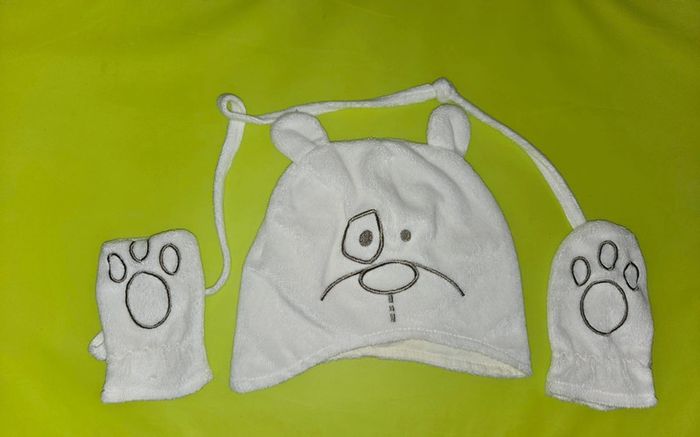 Bonnet avec mouffles