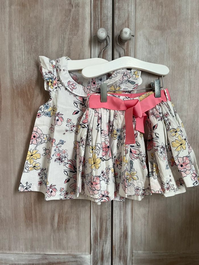 Ensemble été jupe et blouse t. 5 ans