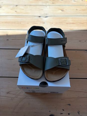 Sandales enfant garçon neuves