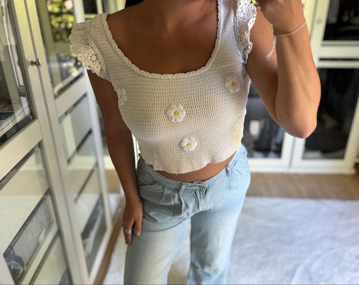 Top crochet blanc avec fleurs brodées bohème - photo numéro 3