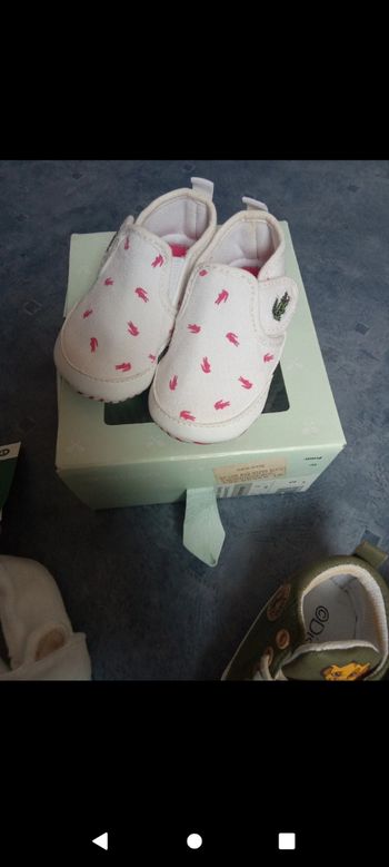 Chaussures bébé Lacoste taille 17
