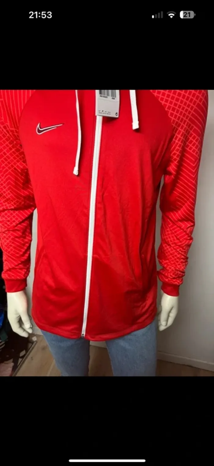 Sweat à capuche Nike rouge - Taille M - Neuf avec étiquette - photo numéro 11