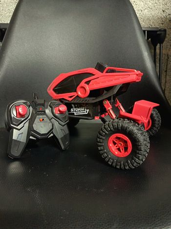 Voiture télécommandée