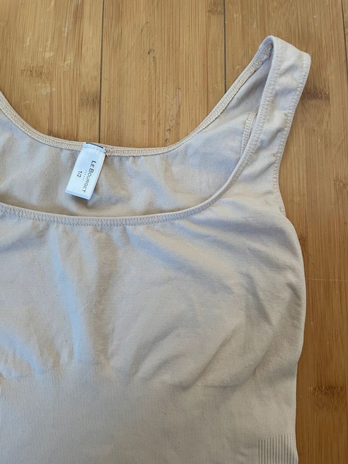 Top gainant beige Le Bourget – Taille 1/2 - photo numéro 2