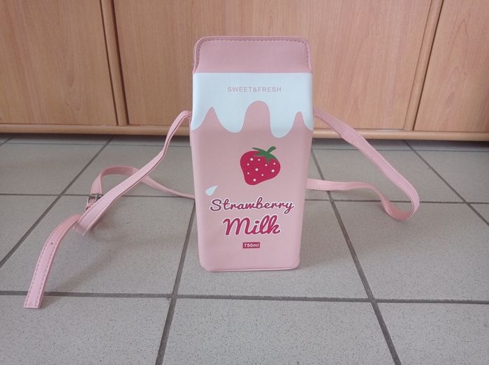 Sac brique de lait à la fraise