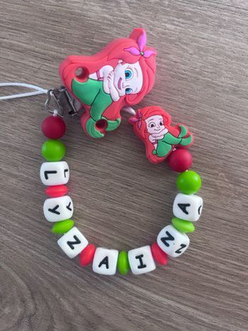 Attache tétine