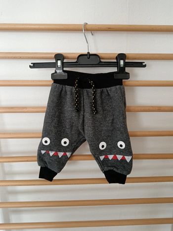 Joggings primark monstre