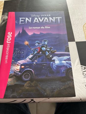 Livre bibliothèque, rose