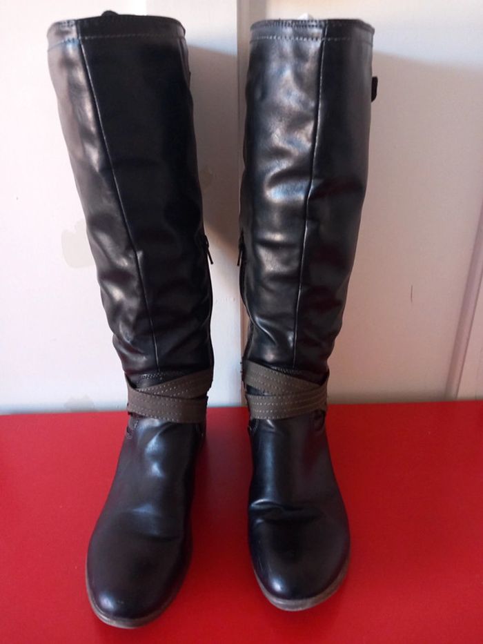 bottes femme fourré taille 39 très bon état peu portées