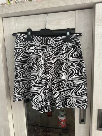 Short amisu taille 34