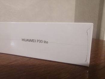 Huawei P30 lite neuf Ram 6 go