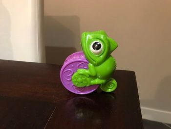 Figurine Grande pascal caméléon pascal princesse raiponce