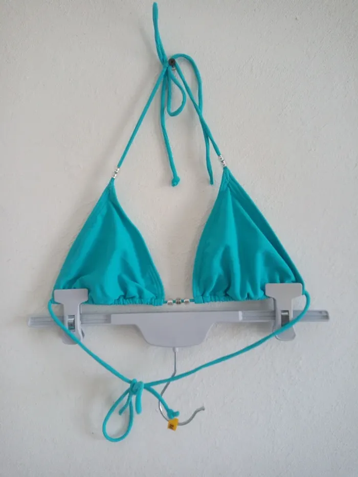 Haut de maillot de bain femme ou jeune fille
