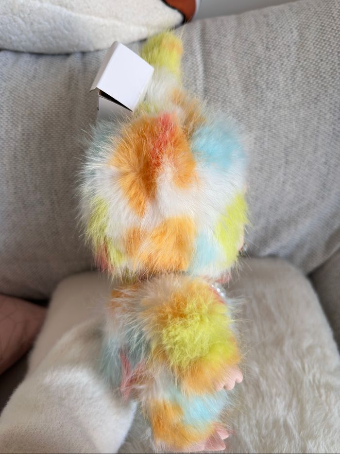 Labubu Big Into Energy Rock the universe plush doll - photo numéro 7