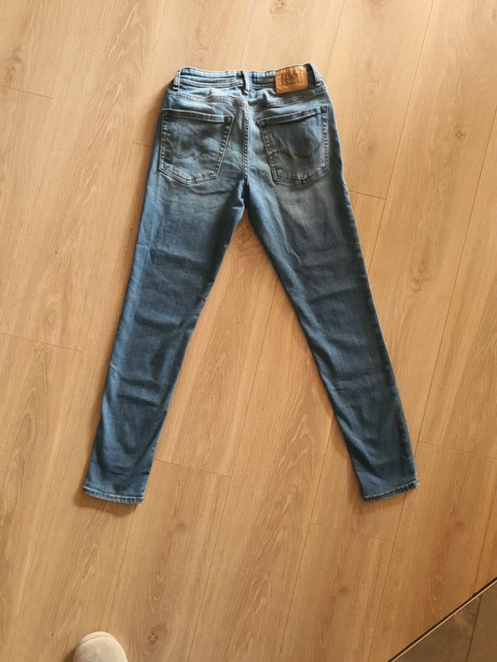 Jean skinny bleu. 14ans - photo numéro 3