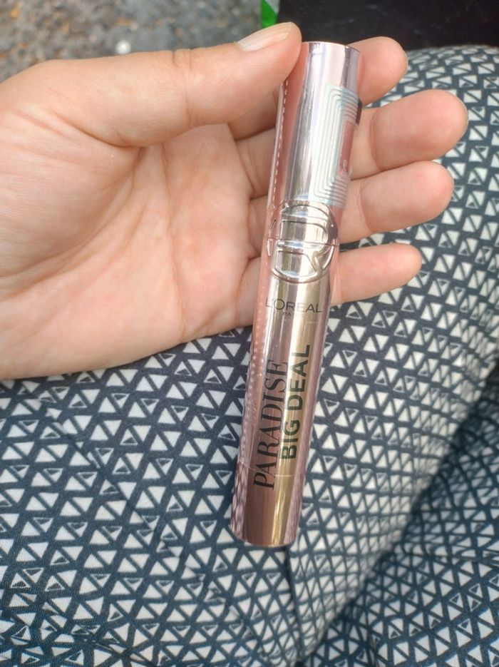 Mascara L'Oréal paradise big deal noir neuf