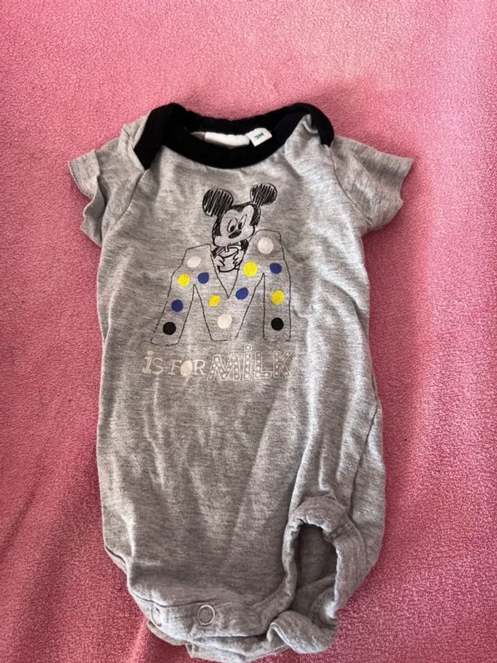 Lot de 11 bodys taille 3 mois - photo numéro 11