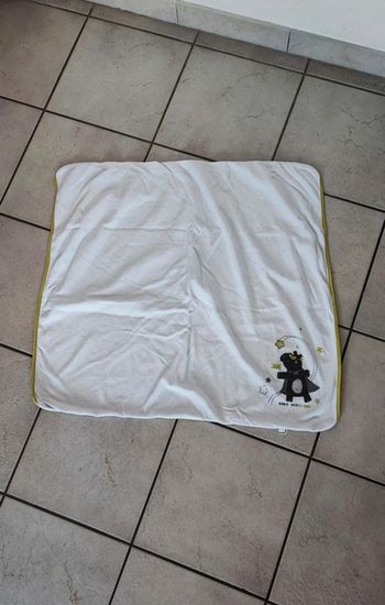 Petite couverture  blanche et verte orchestra