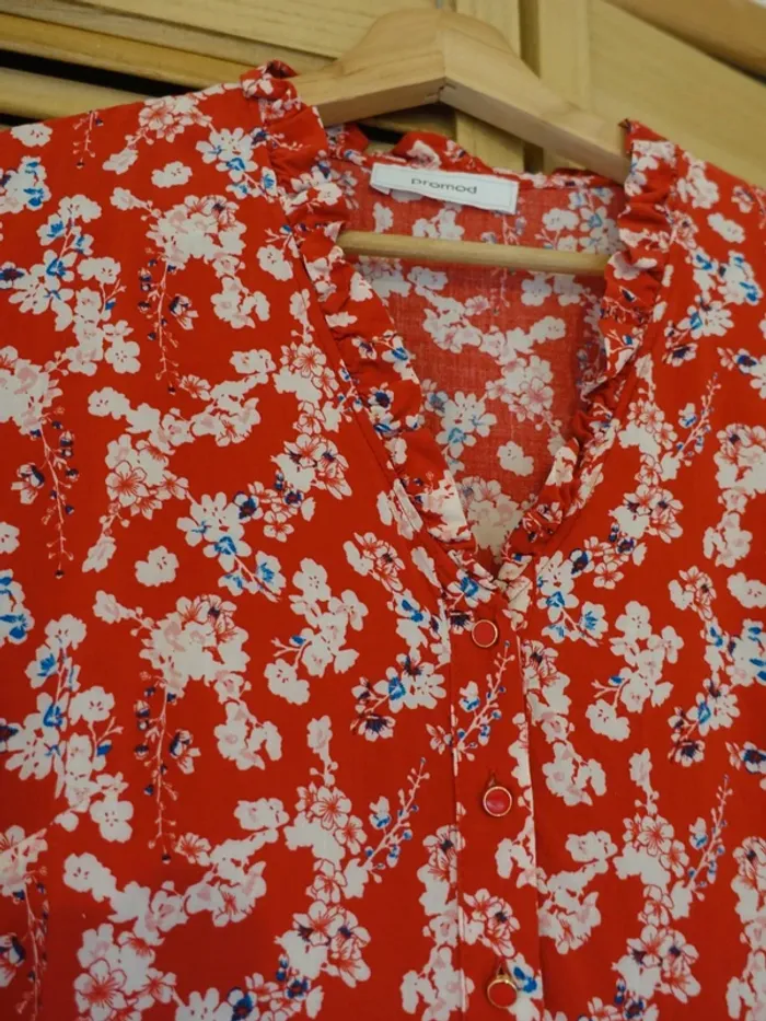 Blouse fleurie rouge - photo numéro 2
