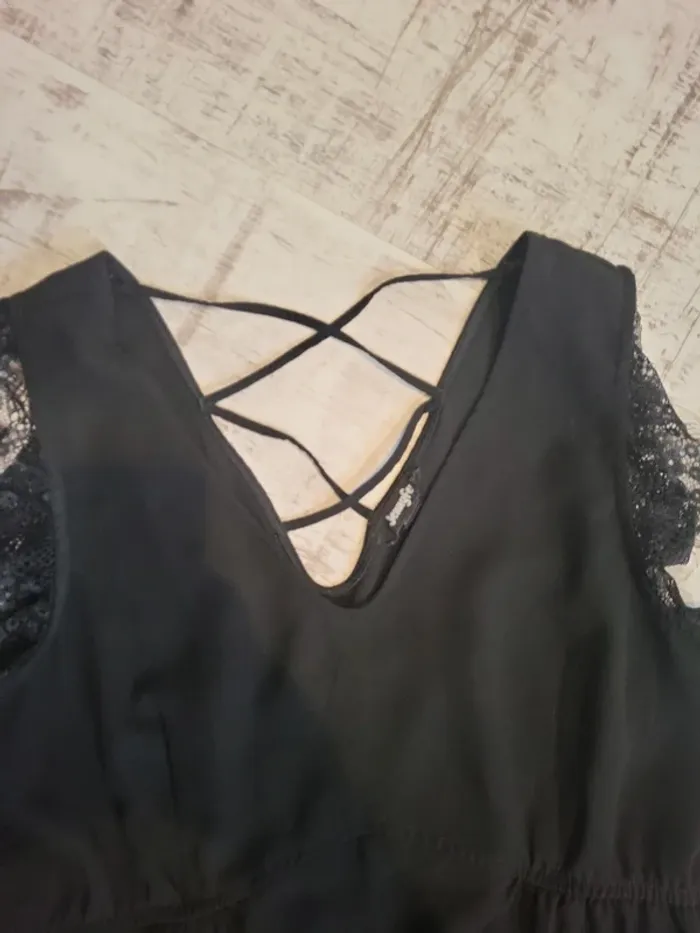 Robe femme mâche courte à dentelles - photo numéro 3