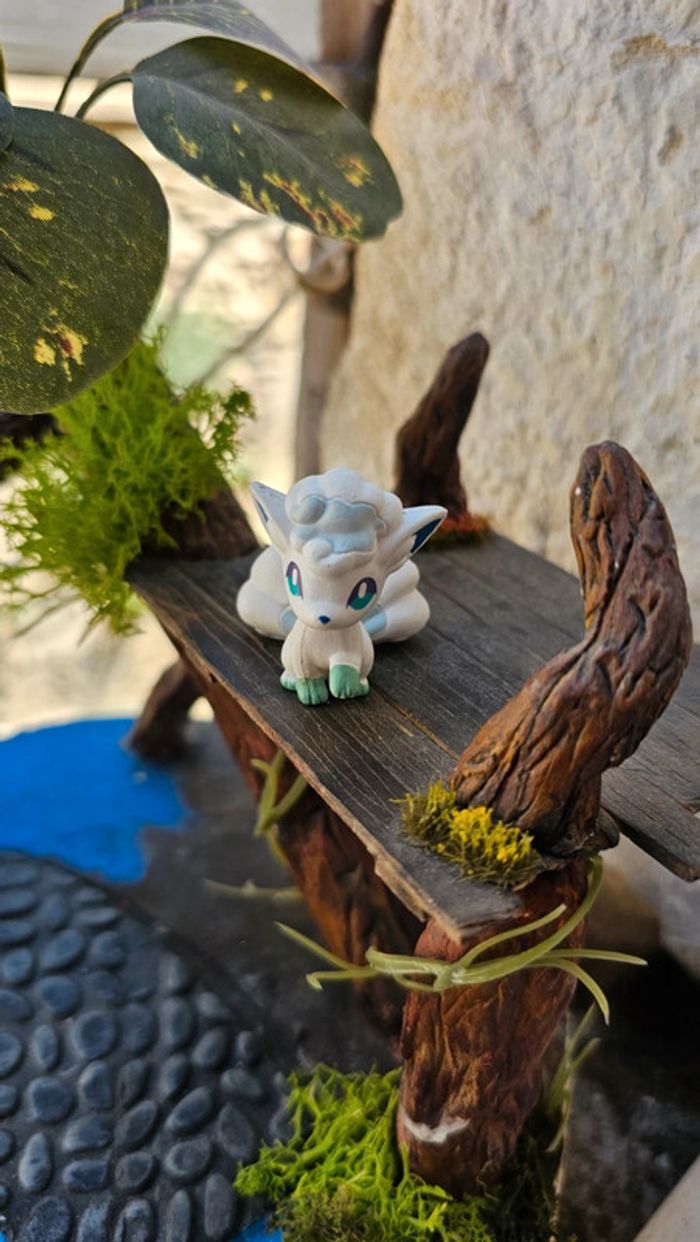 Super figurine Pokemon Nintendo tomy Goupix d'Alola