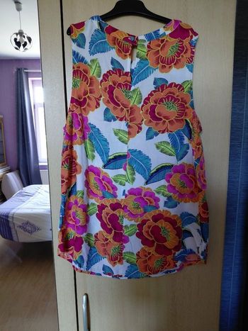 Très jolie robe d'été fille T 8 ans