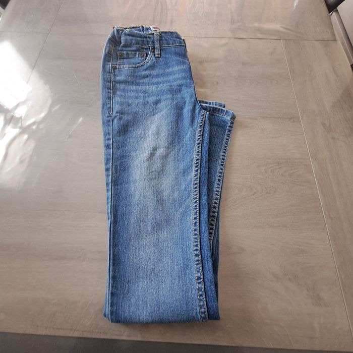 Lot jean Levi's - photo numéro 2