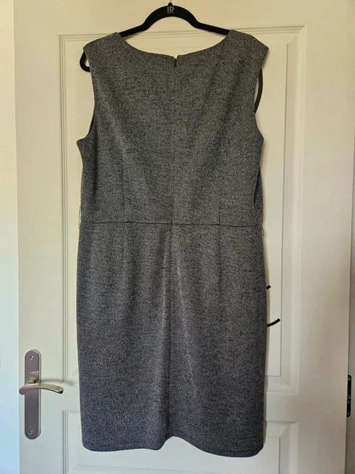 Robe Grise sans Manches Taille 46 123 - photo numéro 2