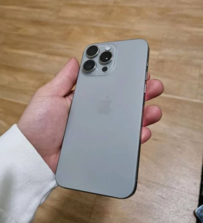 i.P.h.o.n.e 15 pro max - photo numéro 5