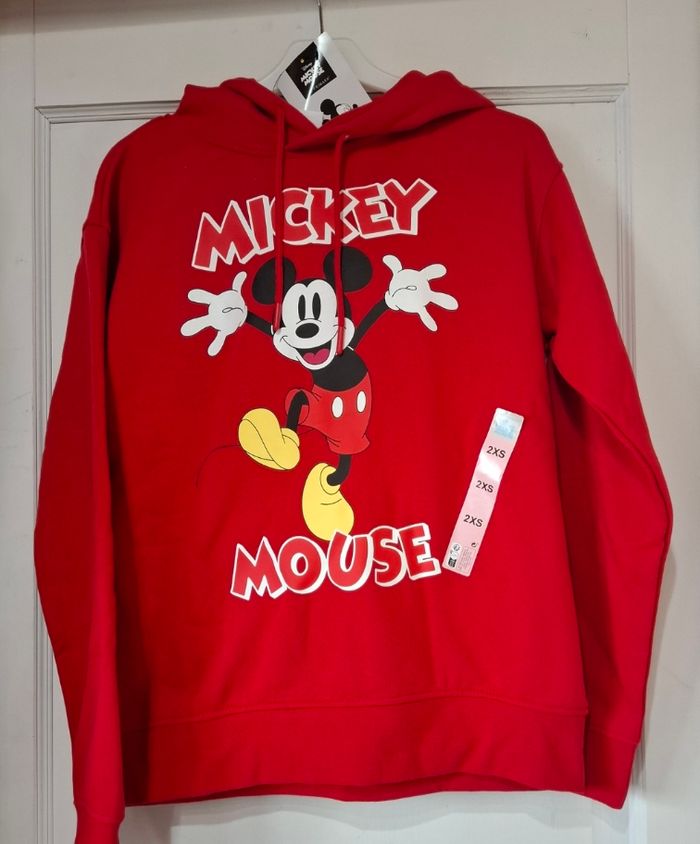 Sweat disney mickey