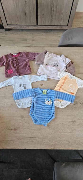 Lot de 14 vêtements fille de taille 3 mois pour l hiver