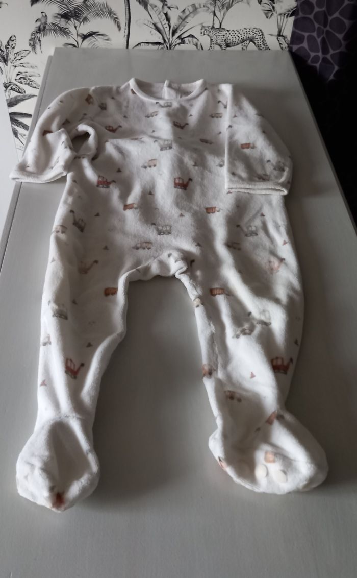 Pyjama blanc Kiabi 18 mois - photo numéro 3