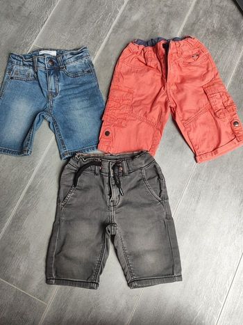 Lot 3 shorts en 4 ans