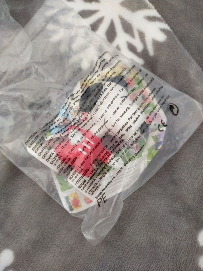 Figurine Snoopy neuf - photo numéro 2