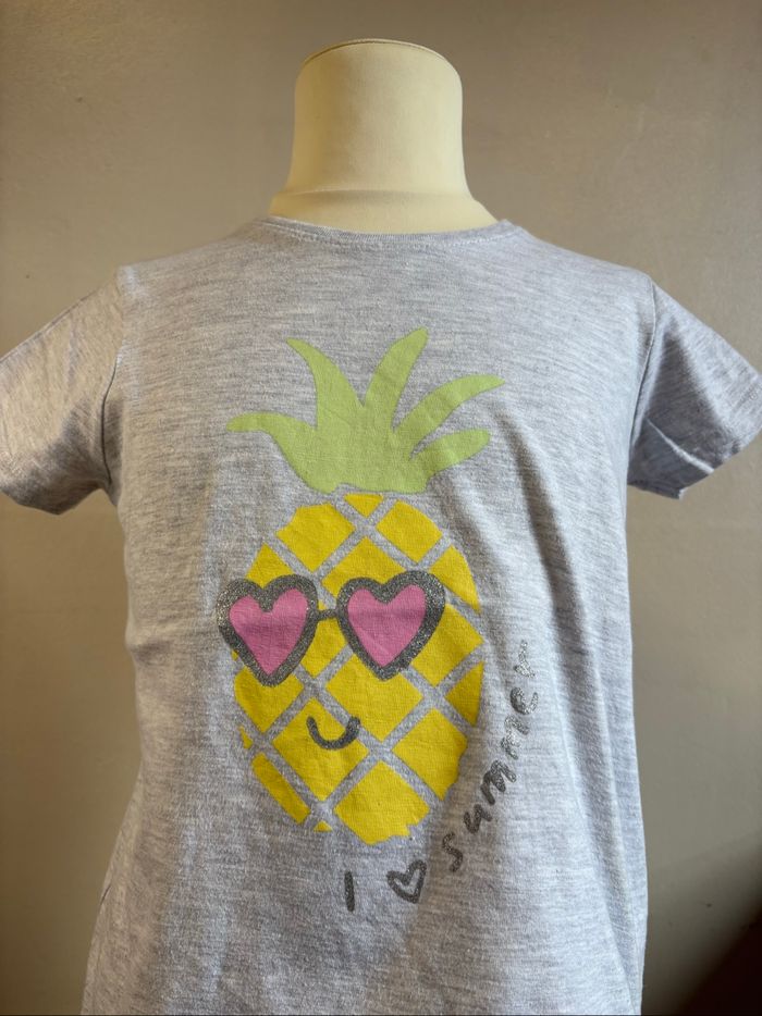 T-shirt fille taille 110 - photo numéro 2