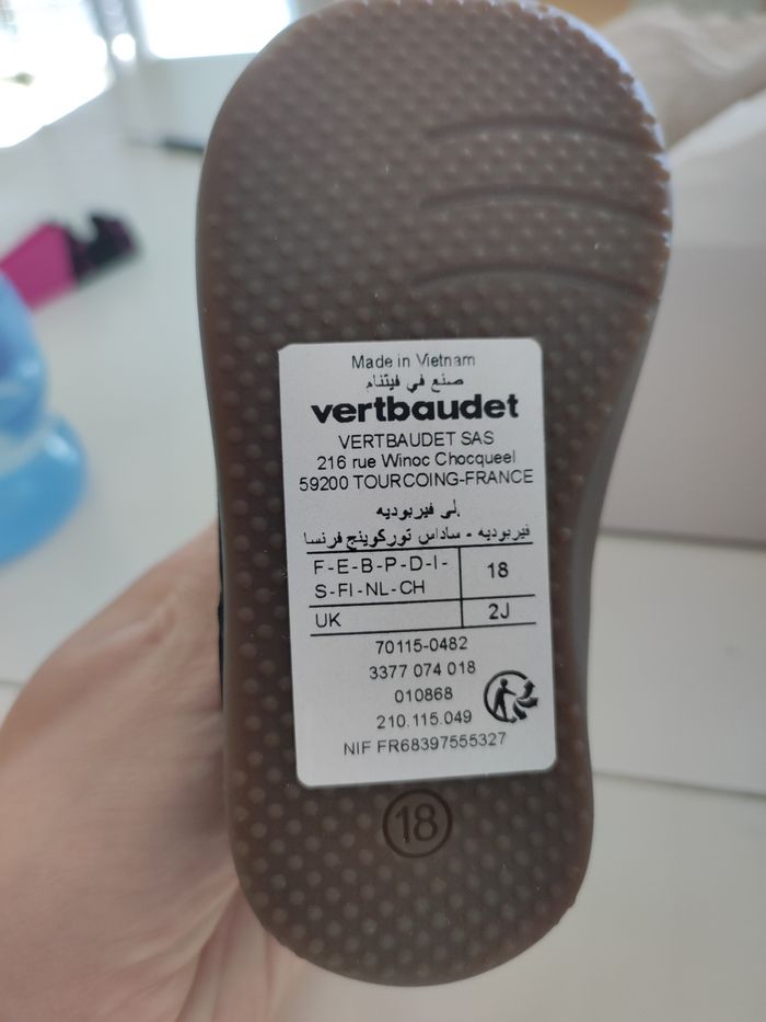 Chaussures Verbaudet neuf - photo numéro 4