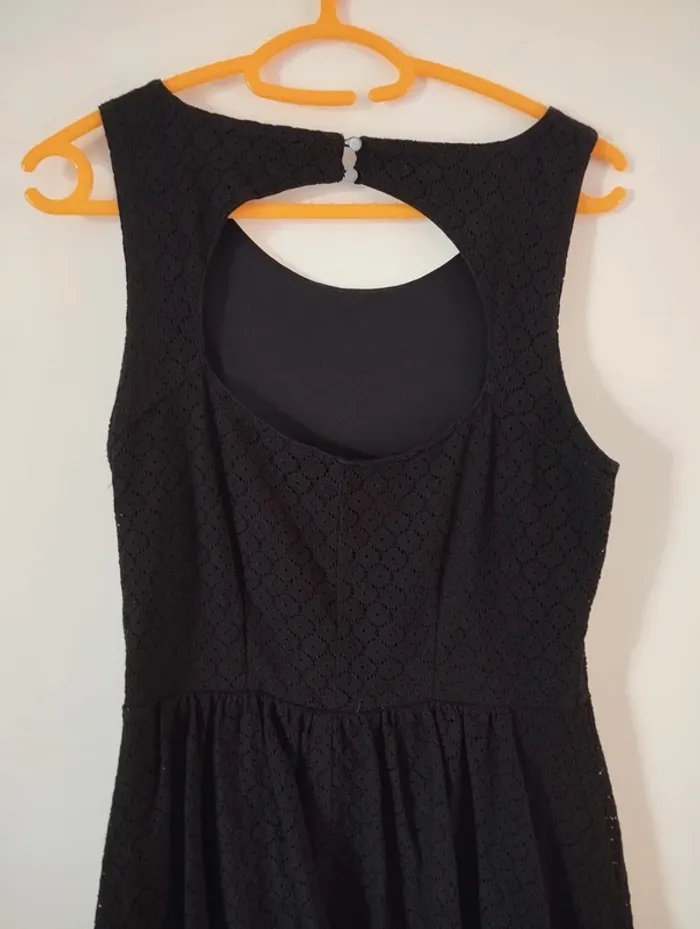 Robe patineuse noire - photo numéro 3
