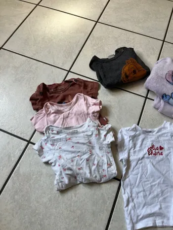 Lot de vêtements 18 mois mi saison