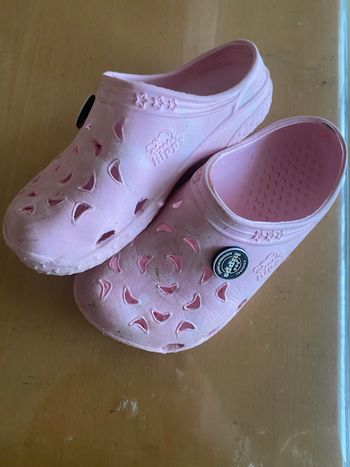 Sabots façon crocs 