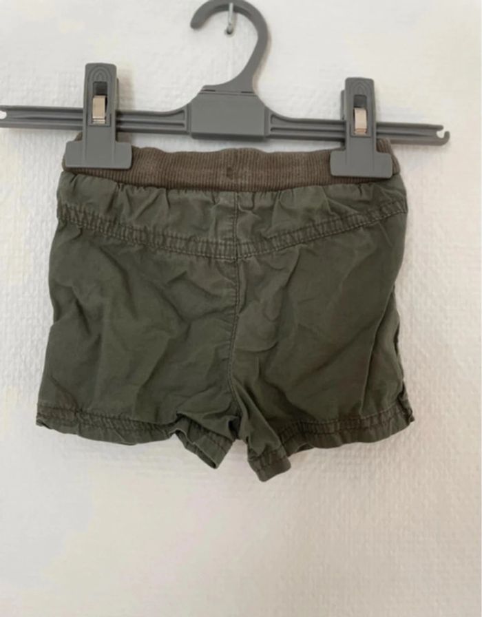 Short bébé garçon - taille 6 mois - photo numéro 3