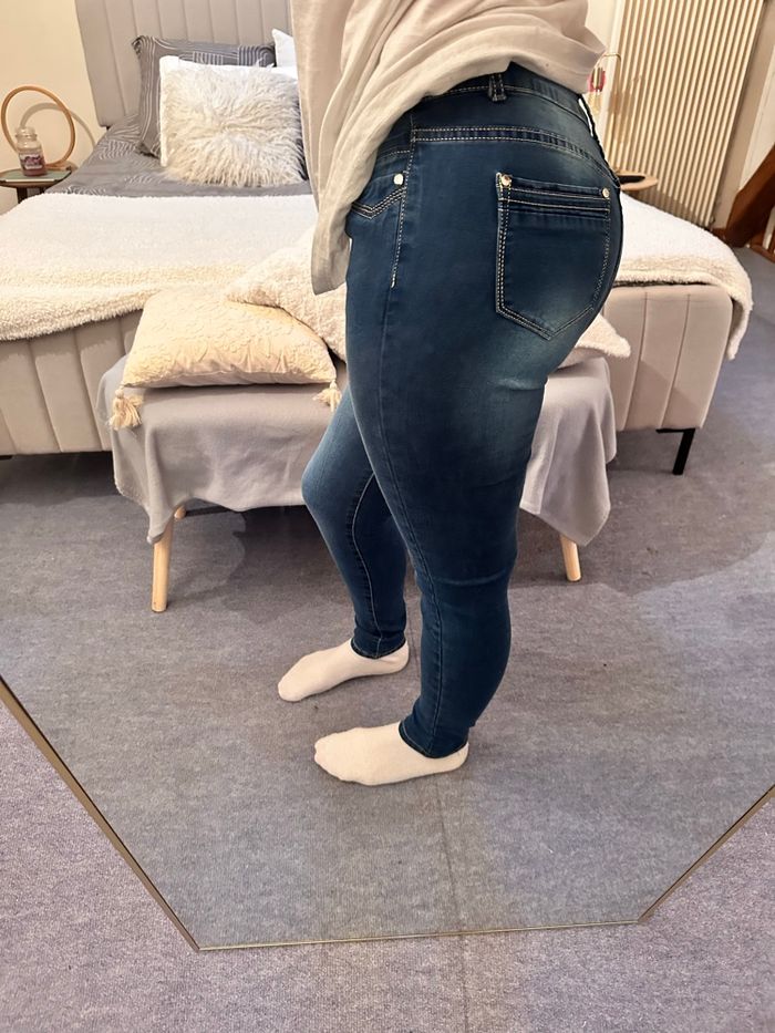 Jean 🎄 - photo numéro 2