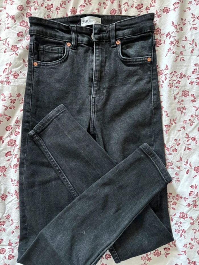 Jean taille haute noir zara