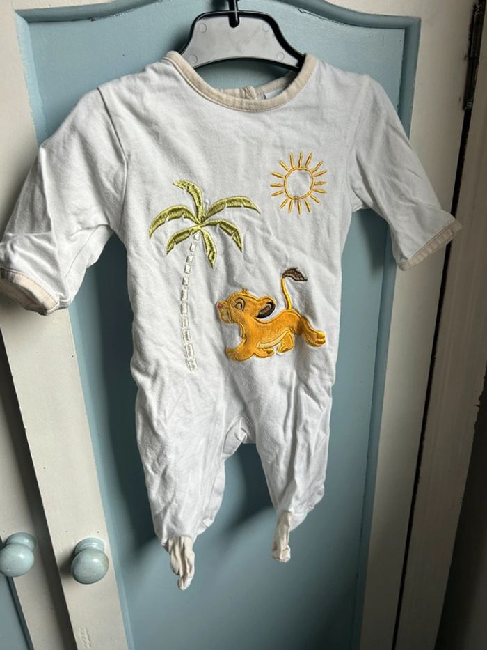 Pyjama, simba, le roi lion, 1 mois