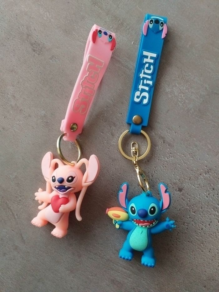 Lot 2 porte-clés Stitch & Angel
