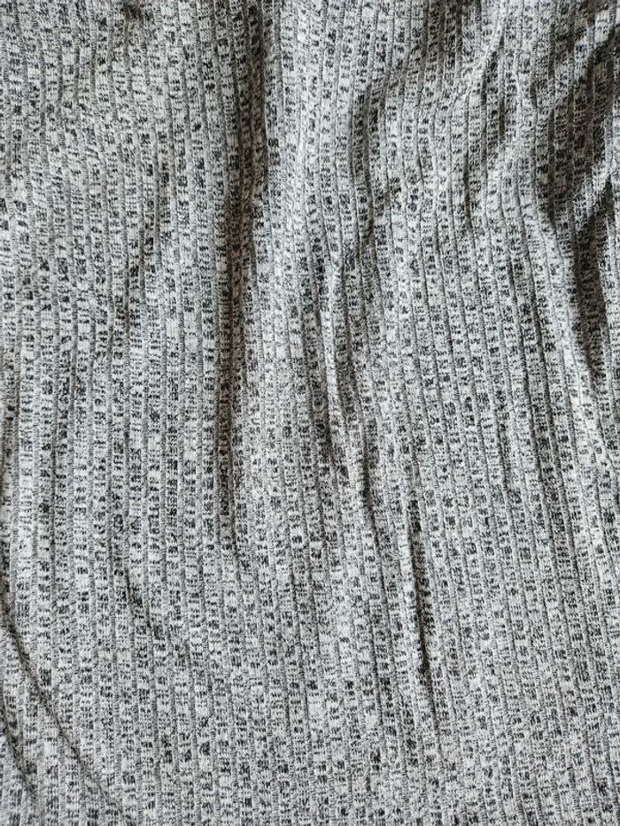 Pull manches évasés taille L - photo numéro 3